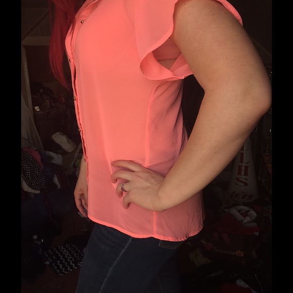 Pink button down shirt - Picture 3 of 4