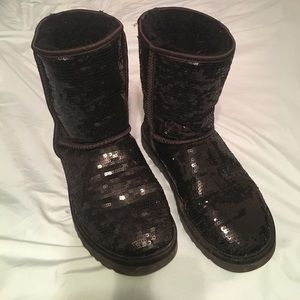 Black Sequin Ugg Boots 🖤