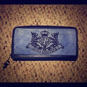 Juicy Couture Zipper Wallet