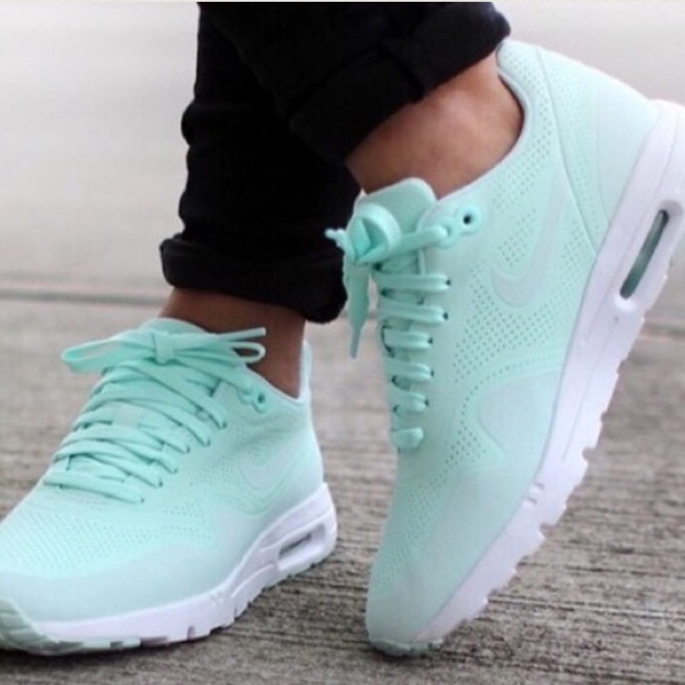 Nike air max fiberglass