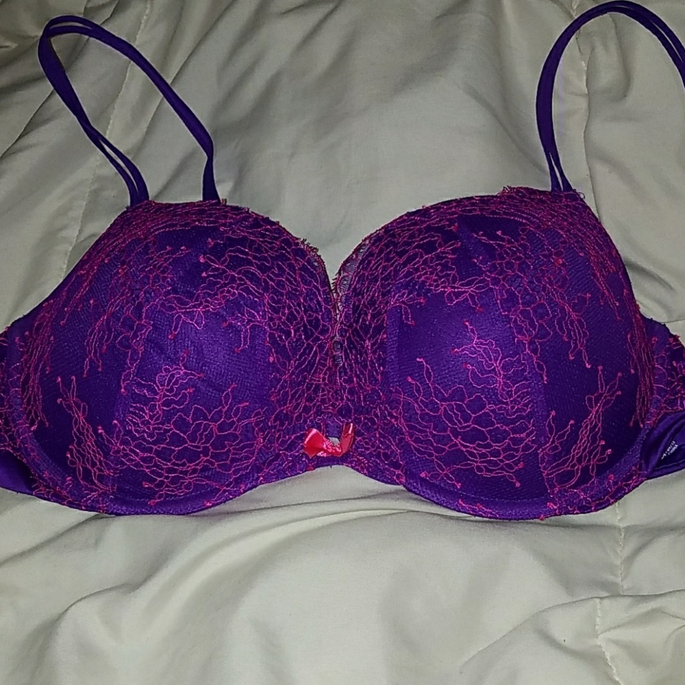 LN VS VERY SEXY PUSH UP