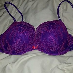 LN VS VERY SEXY PUSH UP