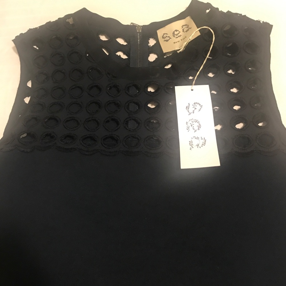 Short navy dress