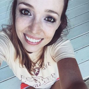 Meet your Posher, Cassi