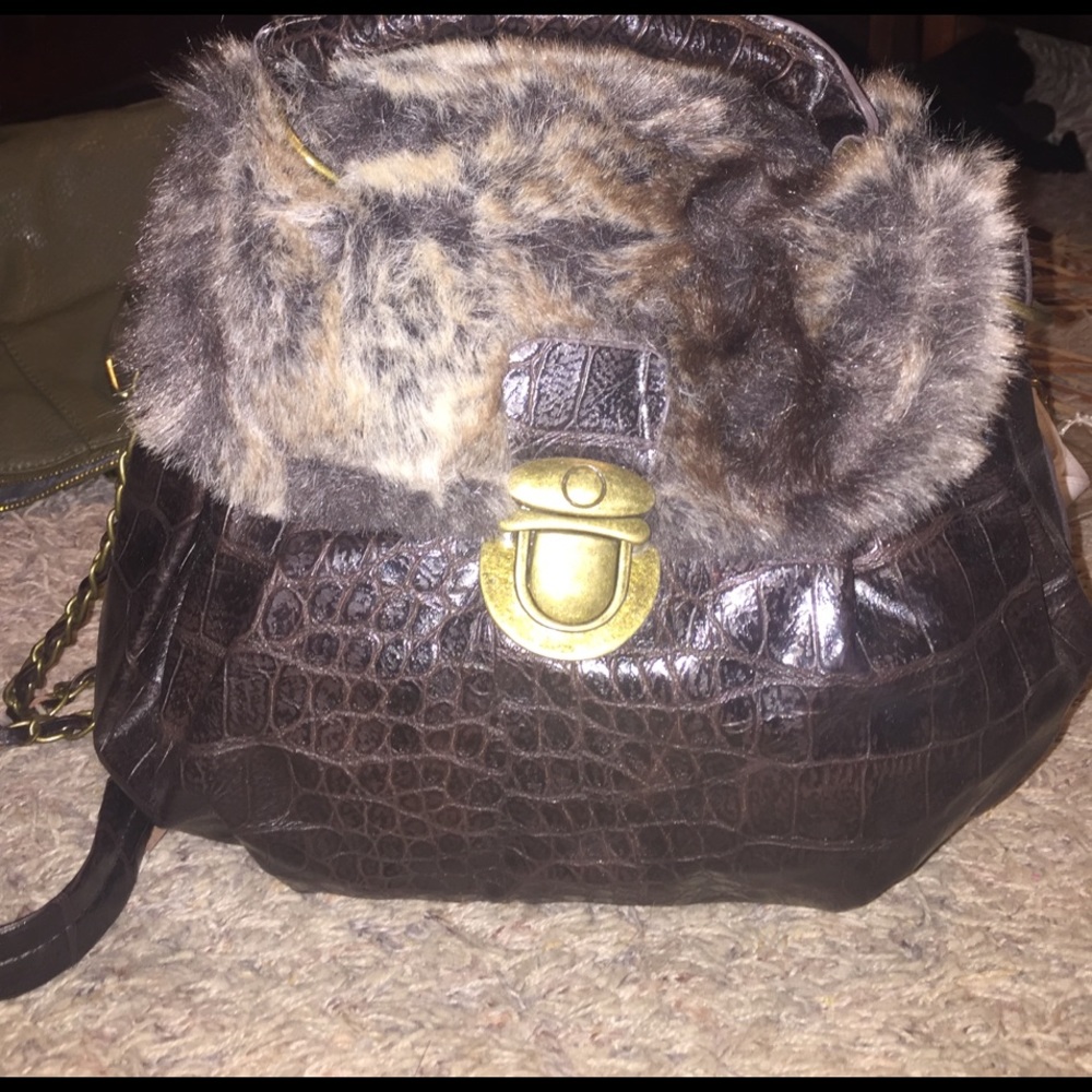 Furry cross body like new