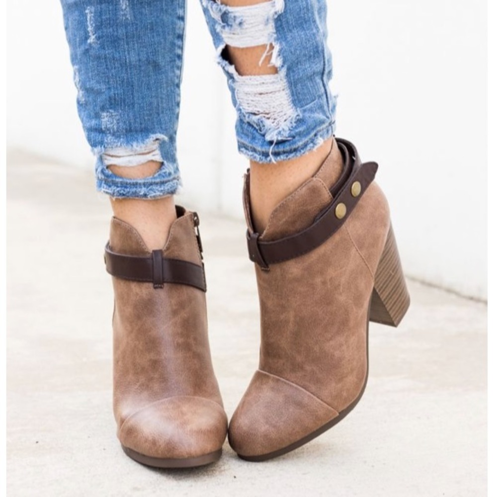 Tan Distressed Belted Chunky Heel Ankle Booties - Picture 2 of 6