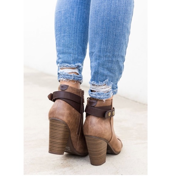 Tan Distressed Belted Chunky Heel Ankle Booties - Picture 5 of 6