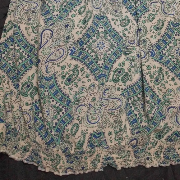 Old Navy Maternity Floral Pastel Green Blouse - Picture 3 of 3