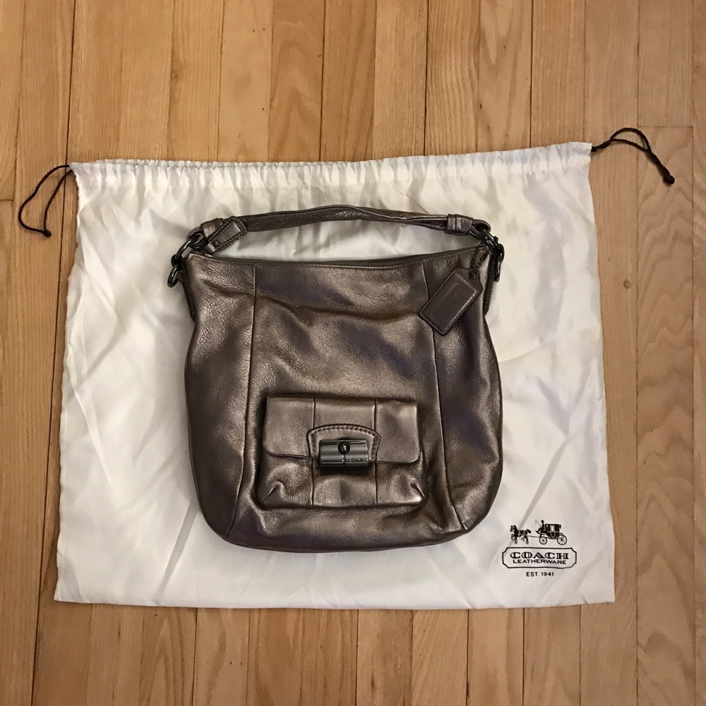 Like New Kristen Hobo