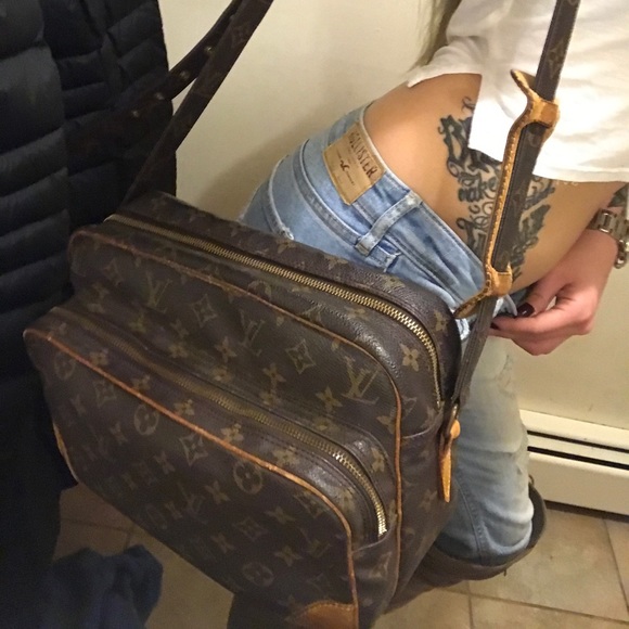 ON SALE CERTIFIED AUTHENTIC LV NILE BAG !! 🔥🔥🔥 - Picture 7 of 8