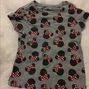 Old Navy 2T Minnie Mouse shirt