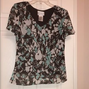 Brown, white, and blue v-neck top women's size 8