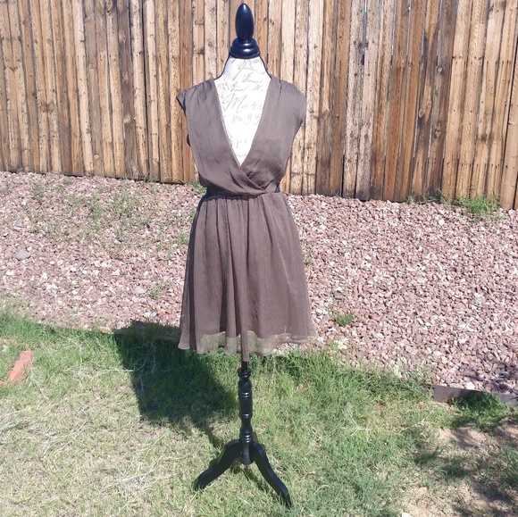 H&M Dresses & Skirts - H&M mini tea dress