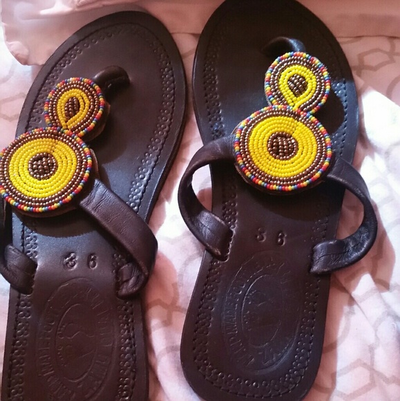 Sandals - Picture 3 of 4