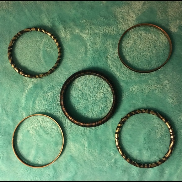 Bracelets Bundle! - Picture 2 of 2