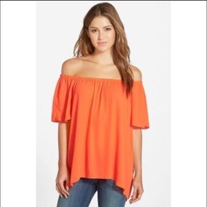 NWT Vince Camuto hi- low off the shoulder top!