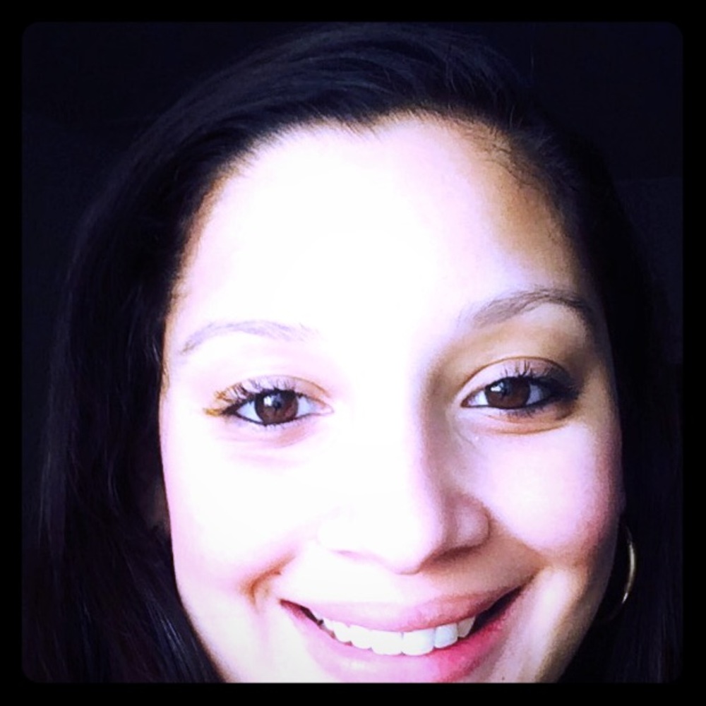 Meet your Posher, Ana