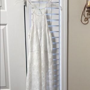 Women's White Sleeveless Dress