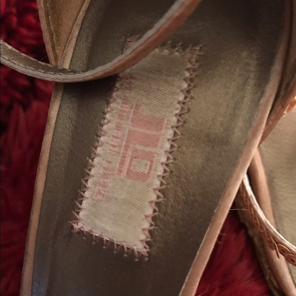 Tan wedges - Picture 3 of 3