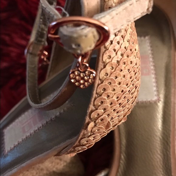 Tan wedges - Picture 2 of 3