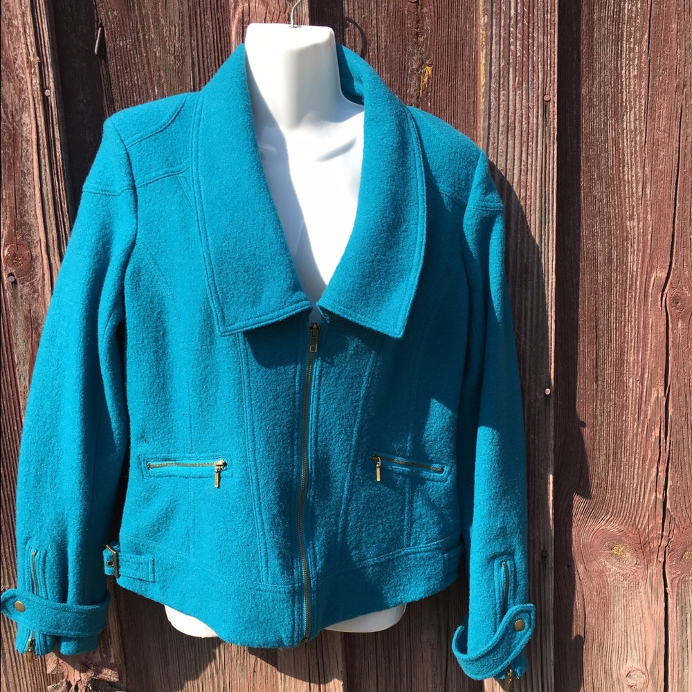 Sale! SOLO Moda jacket! Beautiful!