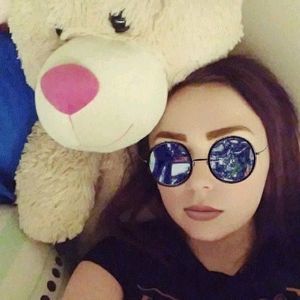 Meet your Posher, Angie