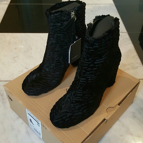 Zara Faux Fur Ankle Boots - Picture 2 of 8