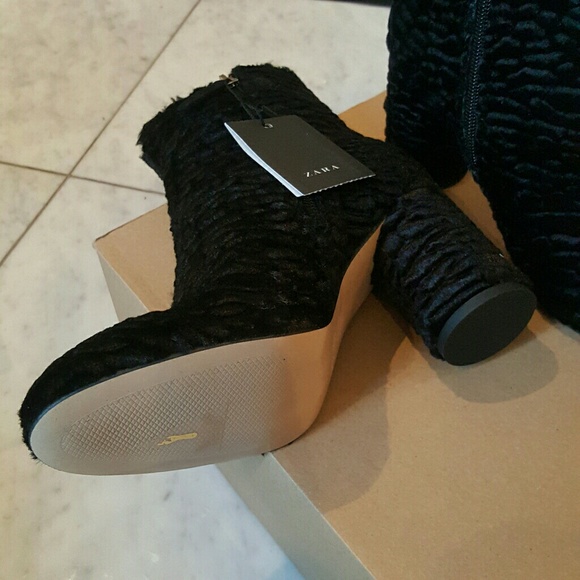 Zara Faux Fur Ankle Boots - Picture 6 of 8