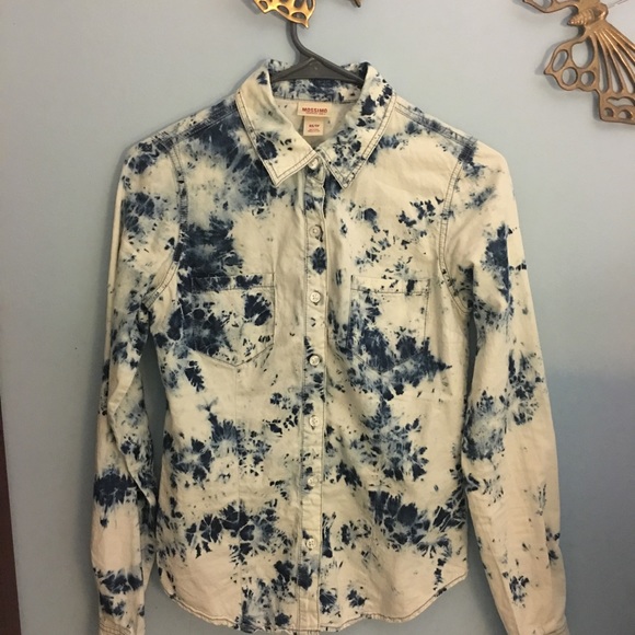 Shirt - Picture 1 of 2