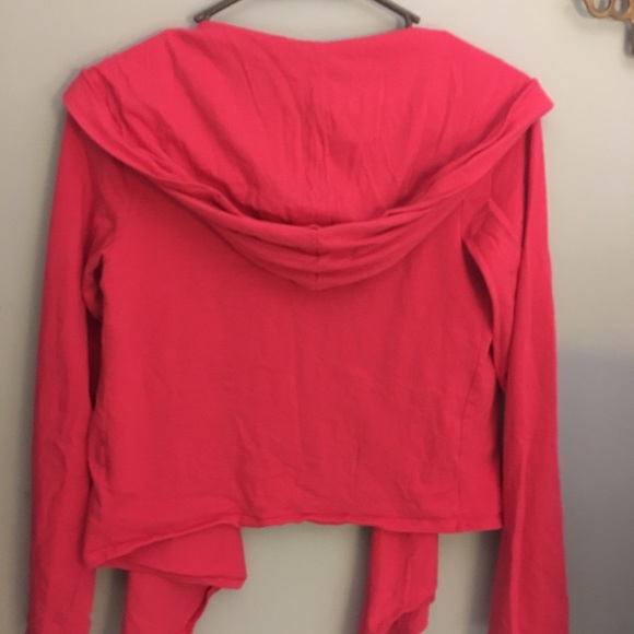 Beautiful pink color shirt - Picture 2 of 2