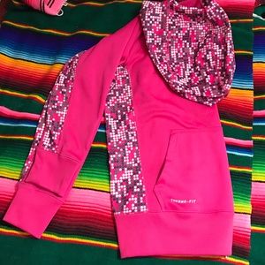 Thermafit Nike Girls large hoodie