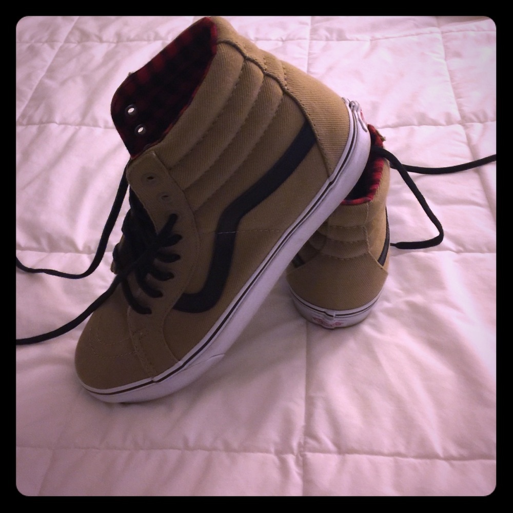 FLASH SALE: Limited edition Vans