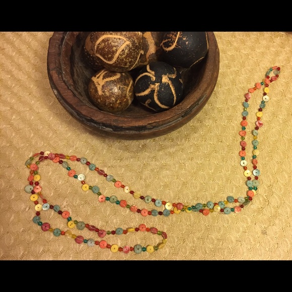 Multi Color Shell & Glass necklace. 60" - Picture 2 of 3