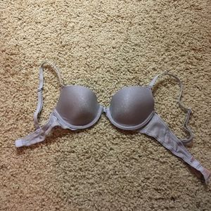 PINK bra size 32 A. Great condition!!💗💗