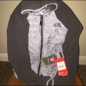 New north face men's progressor insulated hybrid
