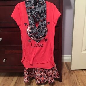 Lily Bleu girls set with scarf size small (7/8)