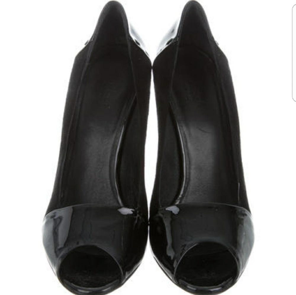 Gucci suede and patent peep toe pumps