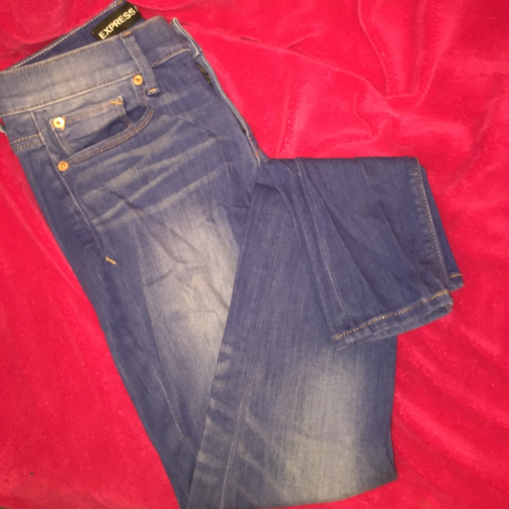 EXPRESS LIGHT WASH JEGGINGS