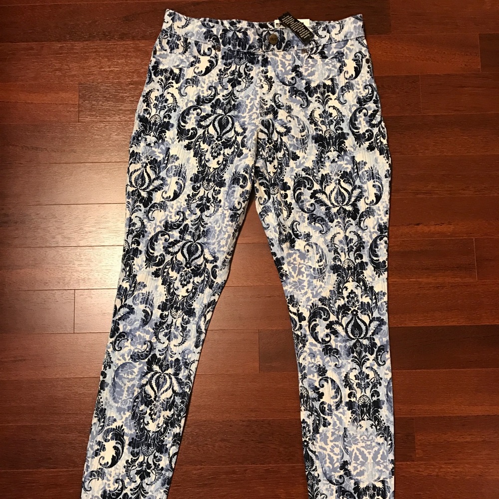 Soft Jean leggings with back pockets