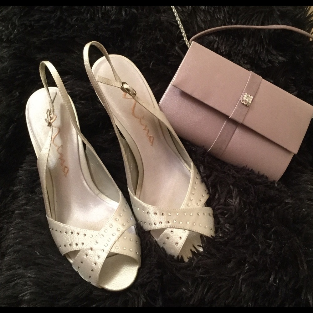 🌹Silver Nina Ricca Heels🌹