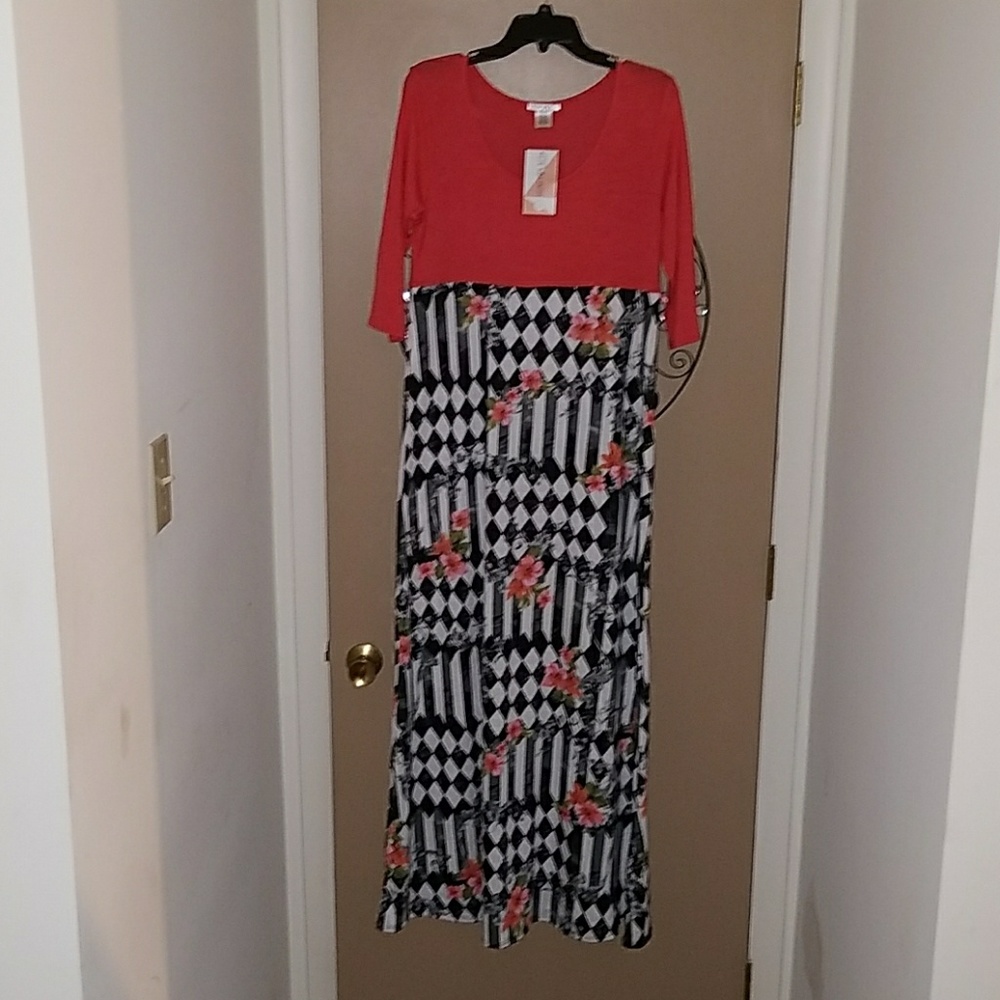 Honey and Lace London Maxi Dress