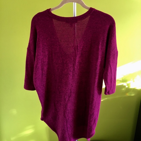 Fuscia soft sweater top women's small - Picture 3 of 3