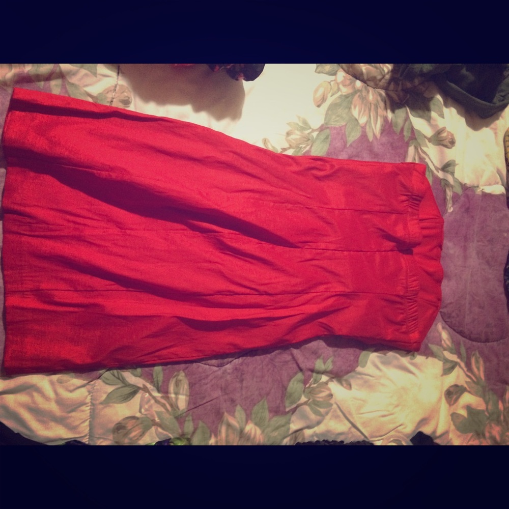 Dress - Picture 2 of 2