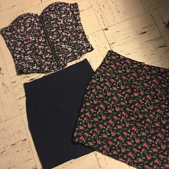 Bundle of 2 skirts and a crop top! - Picture 1 of 3