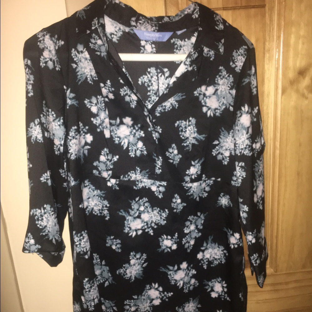 Vera Wang Floral Blouse