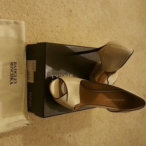 Badgley Mischka TEAGAN Pumps