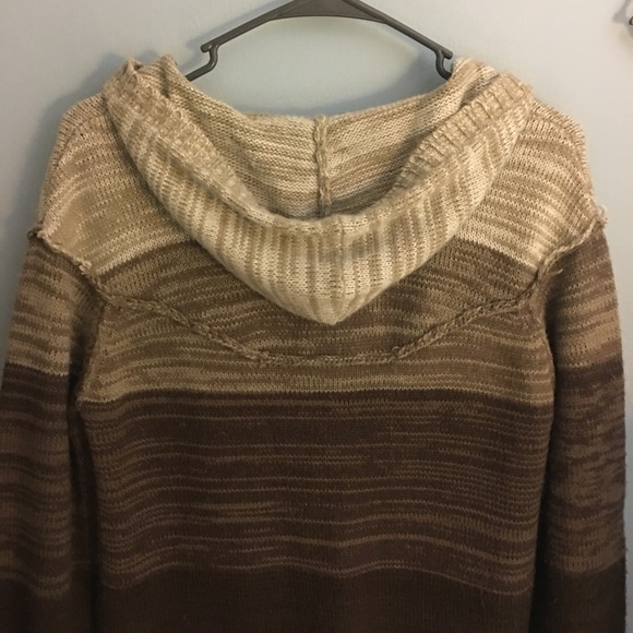 Sweater - Picture 3 of 3