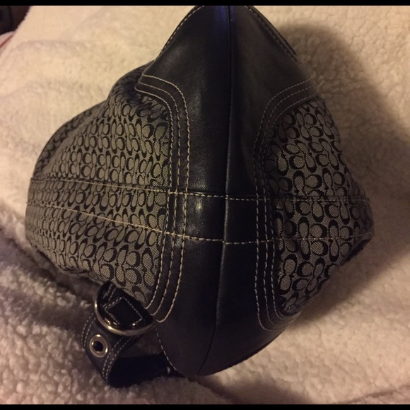 Coach purse - Picture 4 of 4