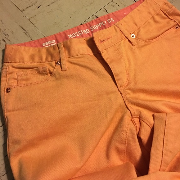 Brand new jeans! - Picture 2 of 2