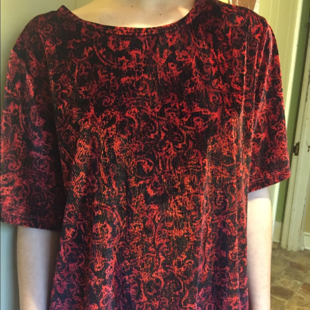 Rubbed Velvet Rose oversized tee